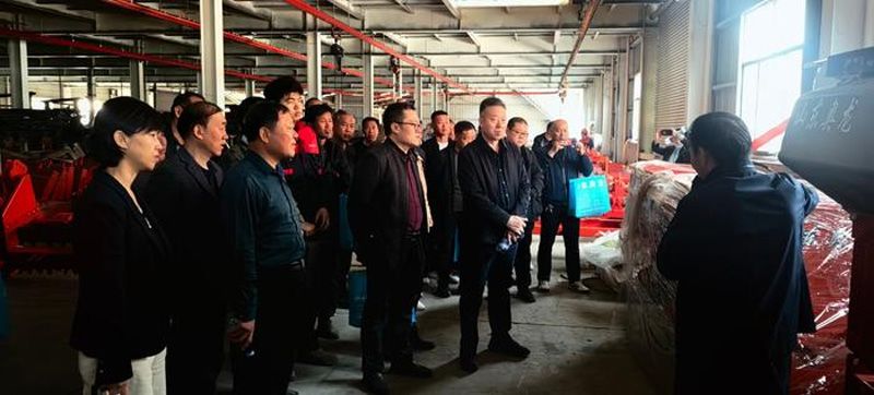 山东省“十百千万”农机推广大行动 菏泽市小麦玉米精量播种技术推介活动在山东奥龙举办